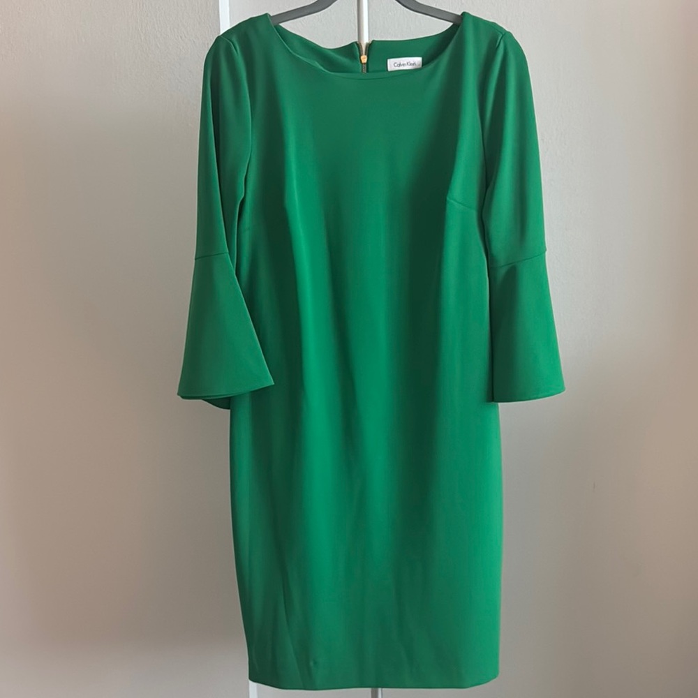 Calvin Klein Green Sheath Dress with Bell Sleeves